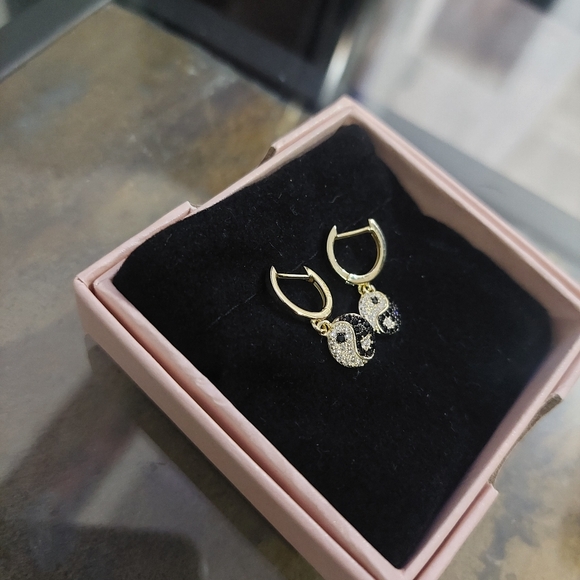 ☯️ Yin and Yang Earrings 925 Silver 18K Gold Plated - Picture 4 of 7